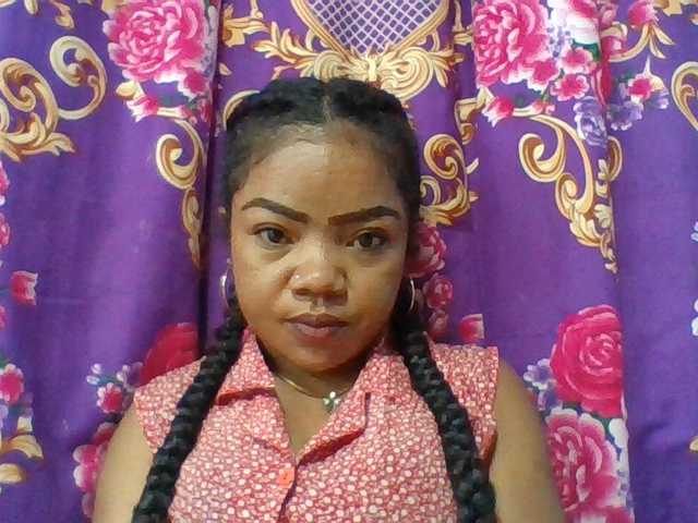 Elyah1a live cam on BongaCams