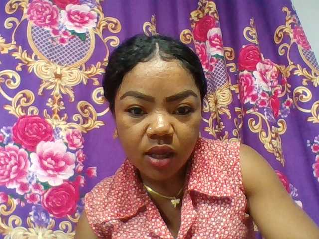 Elyah1a live cam on BongaCams
