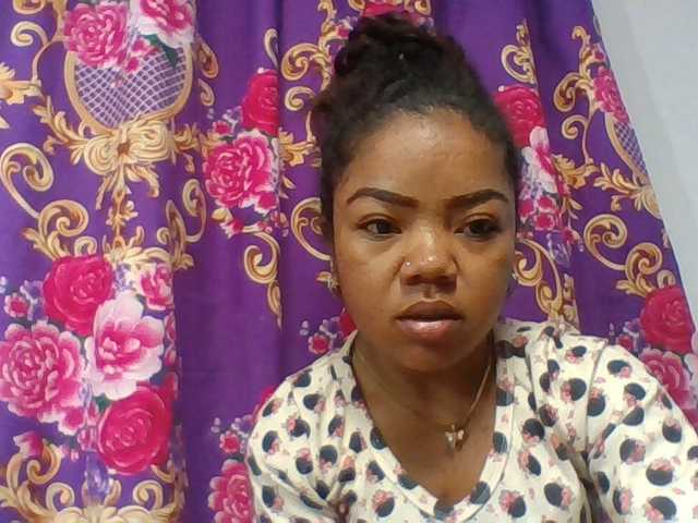 Elyah1a live cam on BongaCams