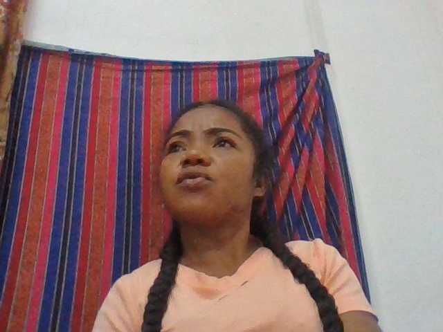 Elyah1a live cam on BongaCams
