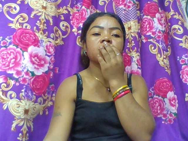Elyah1a live cam on BongaCams