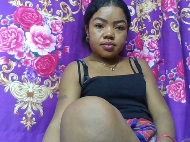 Elyah1a live cam on BongaCams