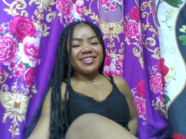 Elyah1a live cam on BongaCams