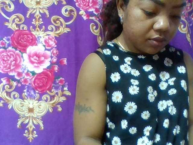 Elyah1a live cam on BongaCams