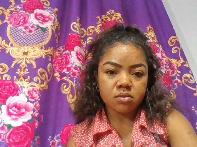 Elyah1a live cam on BongaCams