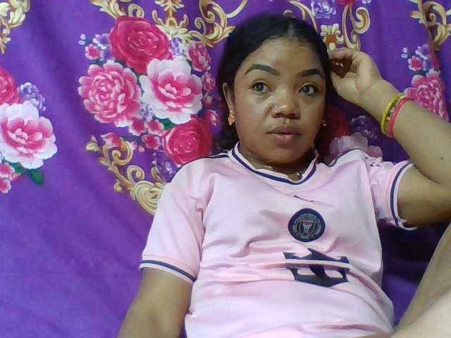 Elyah1a live cam on BongaCams