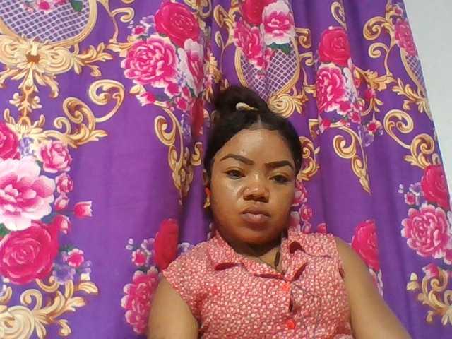 Elyah1a live cam on BongaCams