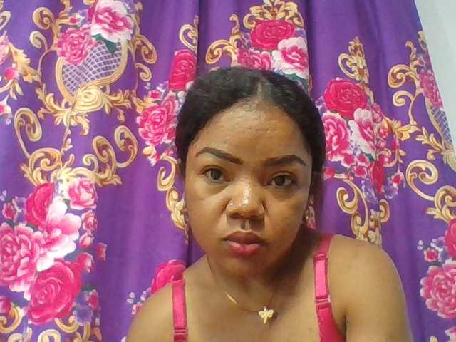Elyah1a live cam on BongaCams