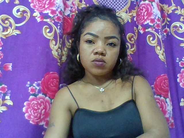 Elyah1a live cam on BongaCams