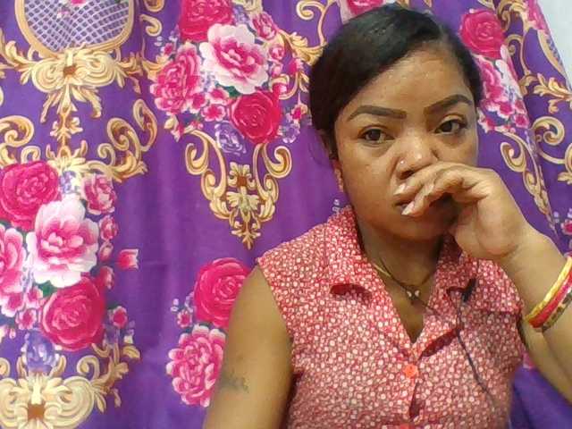 Elyah1a live cam on BongaCams