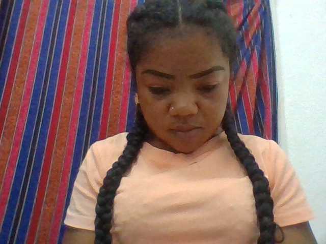 Elyah1a live cam on BongaCams