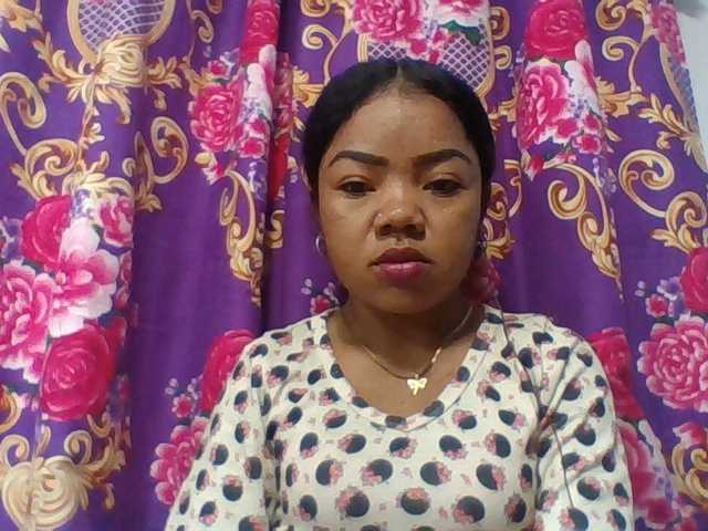 Elyah1a live cam on BongaCams