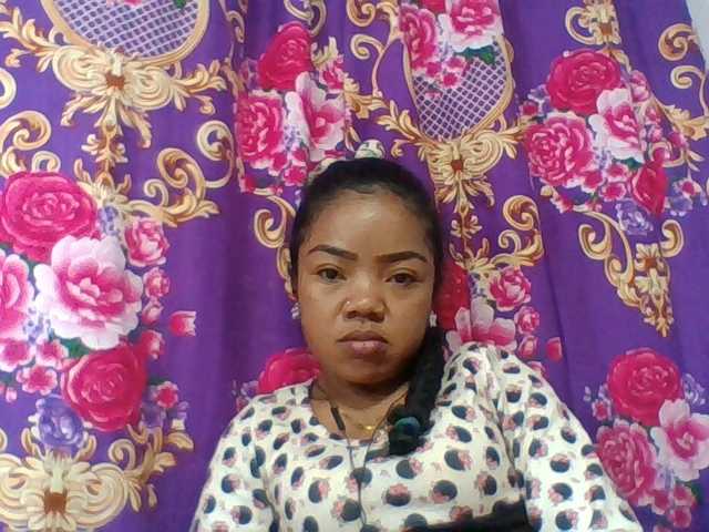 Elyah1a live cam on BongaCams