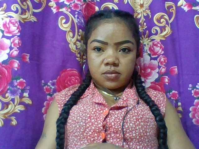 Elyah1a live cam on BongaCams