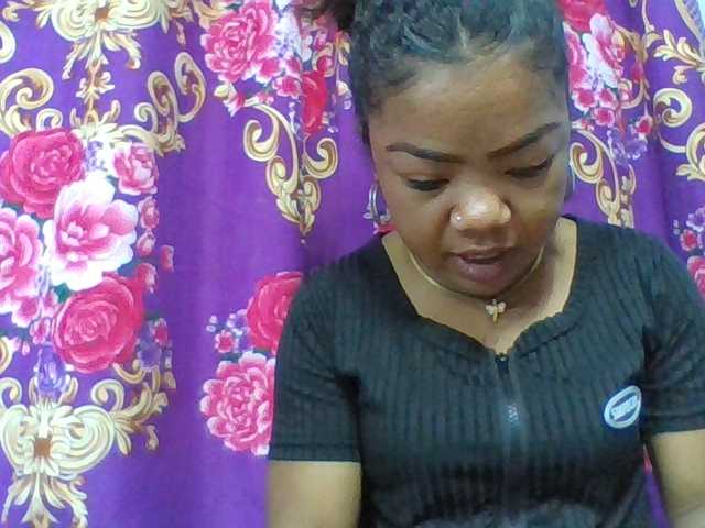 Elyah1a live cam on BongaCams