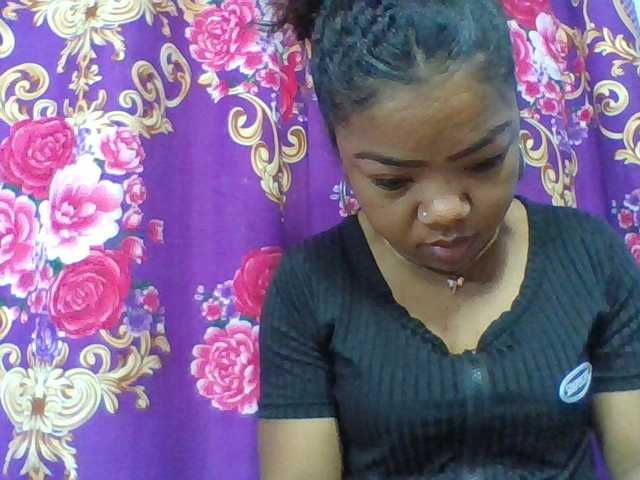 Elyah1a live cam on BongaCams