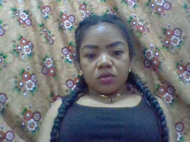 Elyah1a live cam on BongaCams