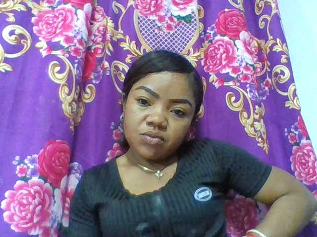 Elyah1a live cam on BongaCams
