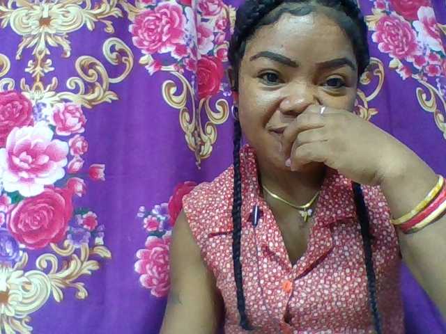 Elyah1a live cam on BongaCams