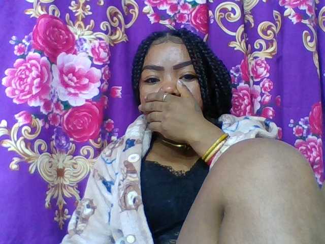 Elyah1a live cam on BongaCams