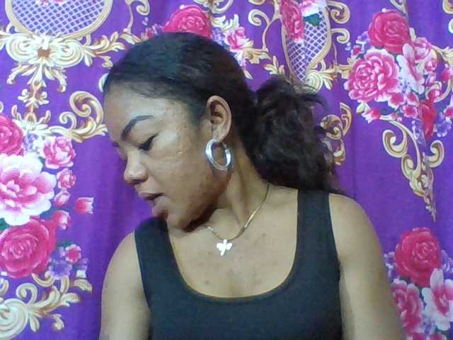 Elyah1a live cam on BongaCams