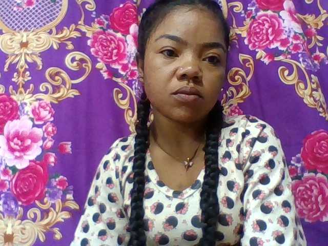 Elyah1a live cam on BongaCams