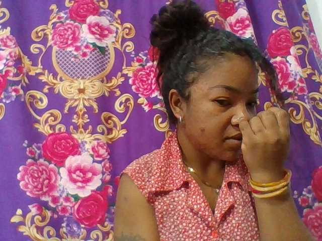 Elyah1a live cam on BongaCams