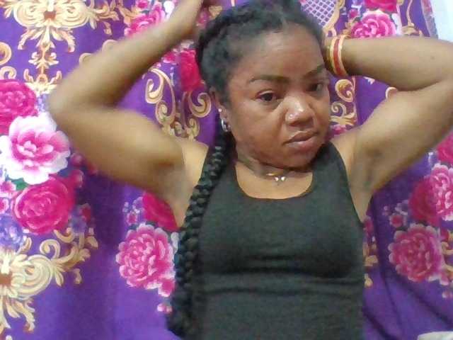 Elyah1a live cam on BongaCams