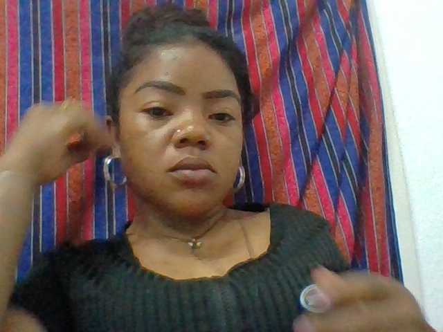Elyah1a live cam on BongaCams