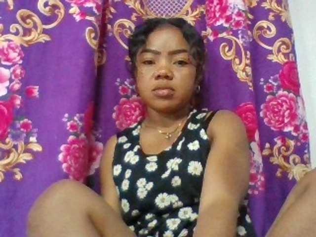Elyah1a live cam on BongaCams