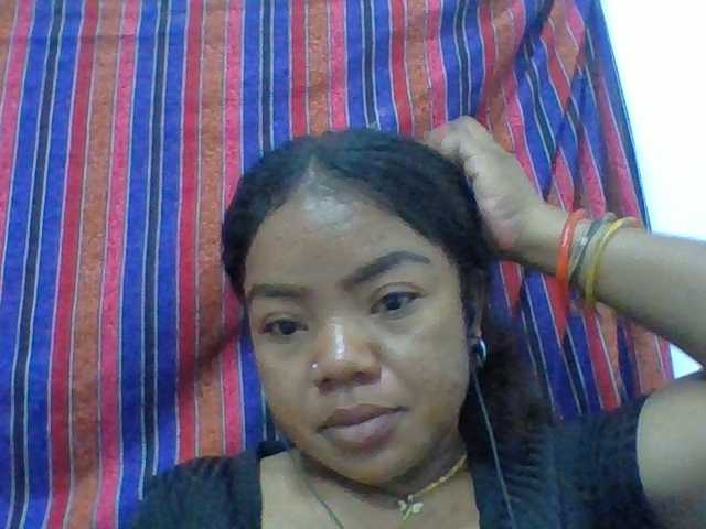 Elyah1a live cam on BongaCams