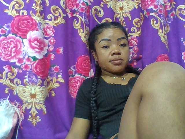 Elyah1a live cam on BongaCams