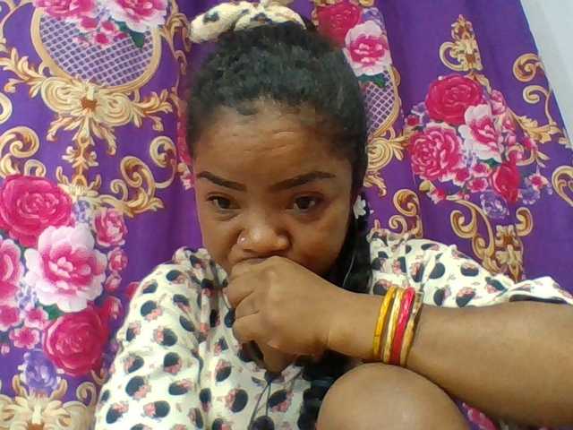 Elyah1a live cam on BongaCams