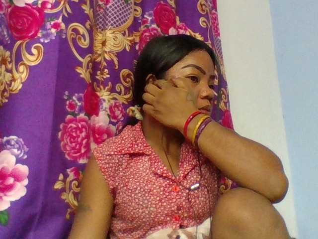Elyah1a live cam on BongaCams