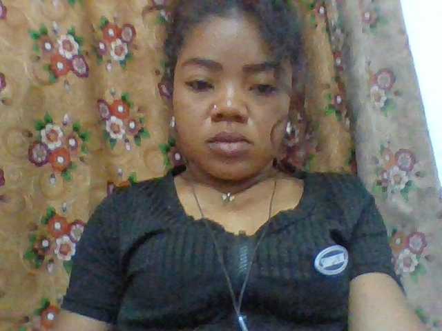 Elyah1a live cam on BongaCams