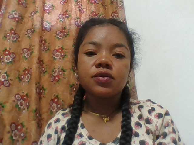 Elyah1a live cam on BongaCams