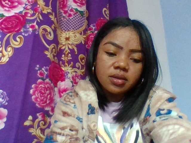 Elyah1a live cam on BongaCams