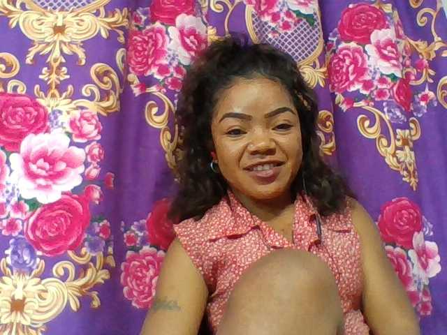Elyah1a live cam on BongaCams