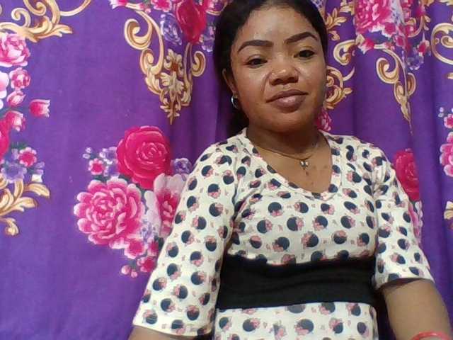 Elyah1a live cam on BongaCams
