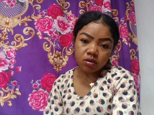 Elyah1a live cam on BongaCams