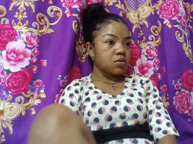 Elyah1a live cam on BongaCams