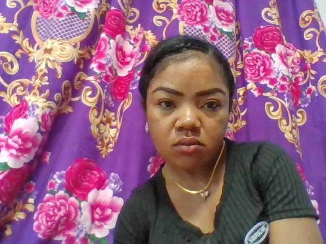 Elyah1a live cam on BongaCams