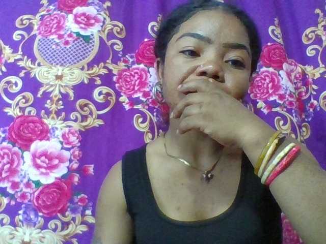 Elyah1a live cam on BongaCams