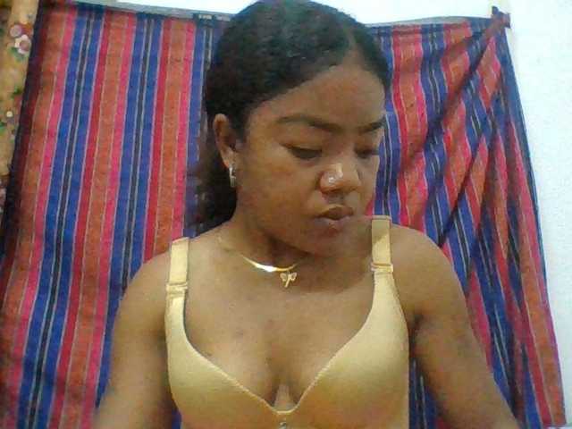 Elyah1a live cam on BongaCams