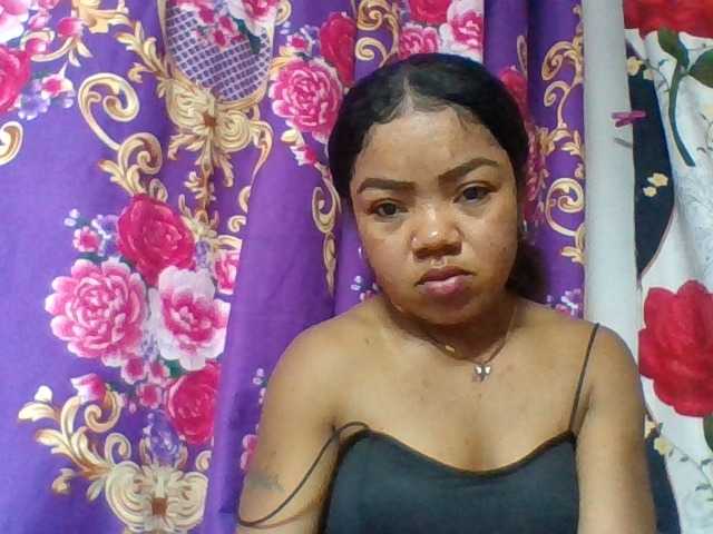 Elyah1a live cam on BongaCams