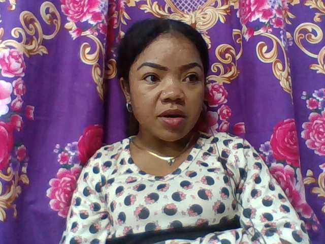 Elyah1a live cam on BongaCams