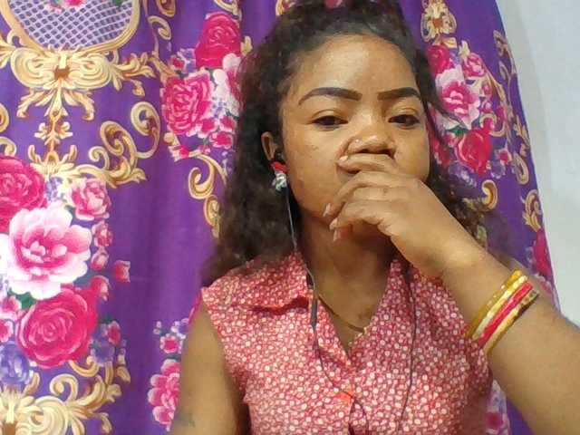 Elyah1a live cam on BongaCams