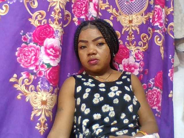 Elyah1a live cam on BongaCams
