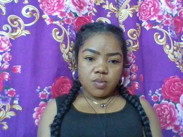 Elyah1a live cam on BongaCams