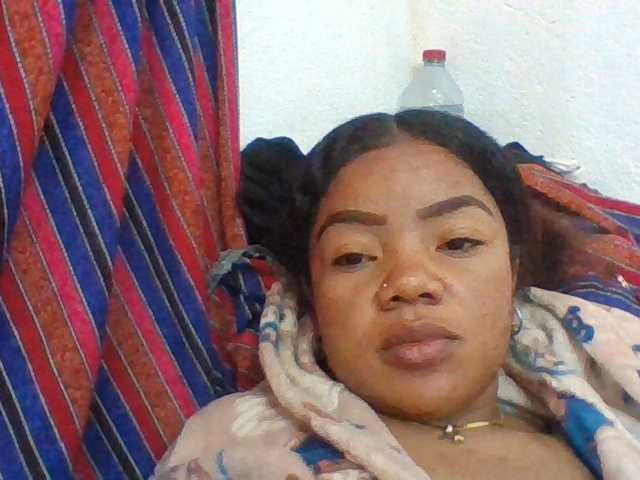 Elyah1a live cam on BongaCams